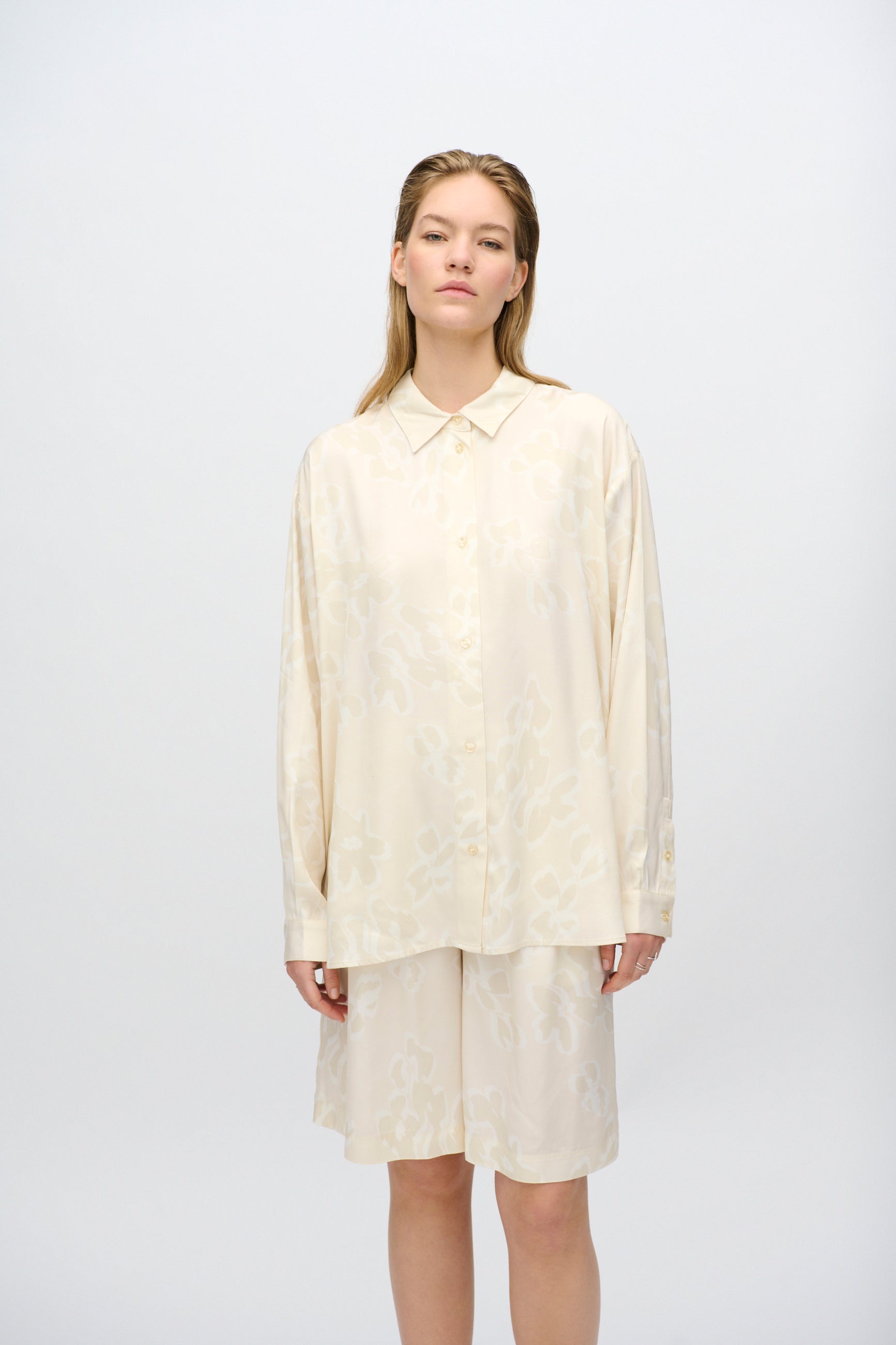 minimum female Harper long sleeved shirt 4270 Long Sleeved Shirt 0011 Butter Cream